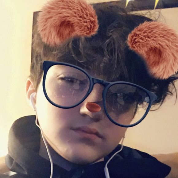 Meet your Posher, Dylan - Picture 1 of 1